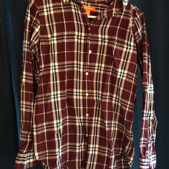 Maroon button down - Picture 1 of 1